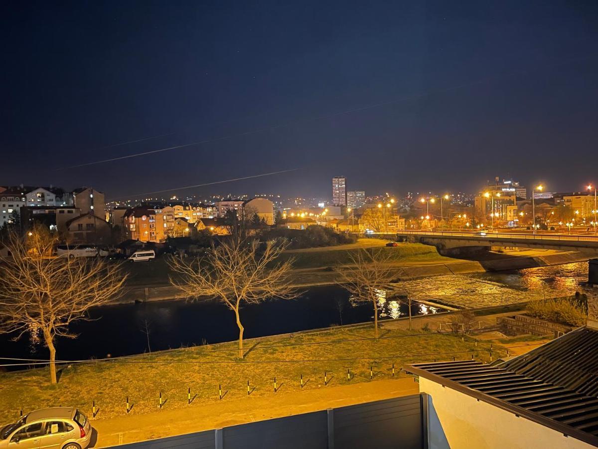 Hany Sweet Ni Buitenkant foto
